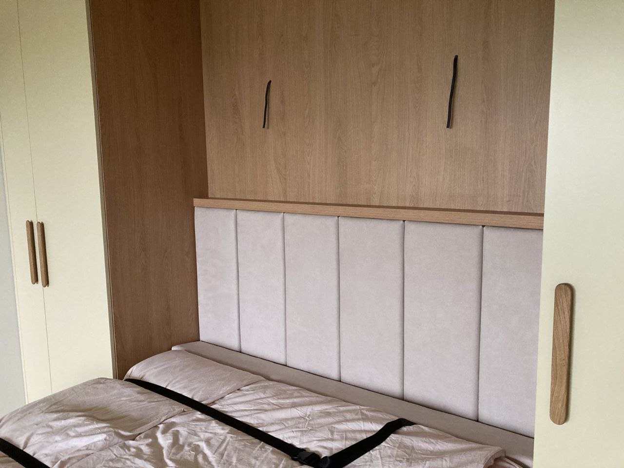 Шкаф-кровать подъемная для спальни